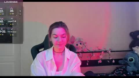 sweetfoyou online show from June 10, 2026, 6:01 am
