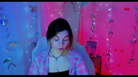 sweetfoyou online show from June 16, 2026, 6:05 am