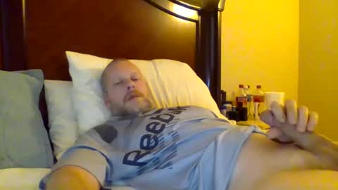 Snapshot of sweetg233 chatting on February 3, 2025, 5:24 pm sweetg233 online show from February 3, 2025, 5:24 pm