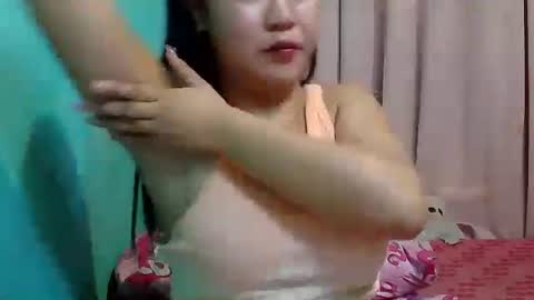 Snapshot of sweetgal_mica chatting on October 7, 2025, 12:13 pm sweetgal_mica online show from October 7, 2025, 12:13 pm