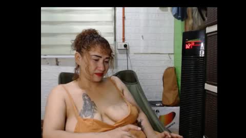 Jean online show from December 4, 2025, 4:05 pm