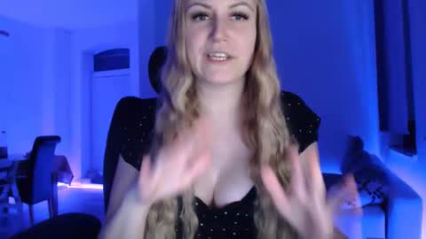 sweetgermangoddess online show from January 10, 2026, 9:52 pm