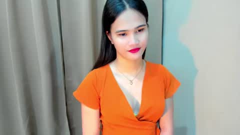 sweetgirl_latina143 online show from September 12, 2025, 5:18 am