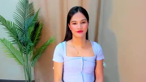 sweetgirl_latina143 online show from September 29, 2025, 6:35 pm