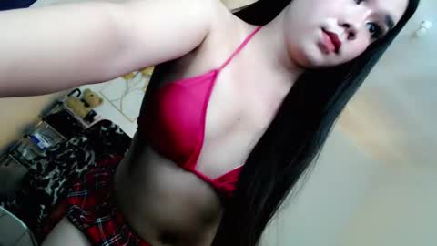 Snapshot of sweetgirl_mayxx chatting on October 20, 2025, 10:21 pm May online show from October 20, 2025, 10:21 pm