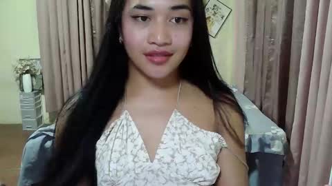 sweetgirly_jessa online show from May 12, 2026, 11:57 pm