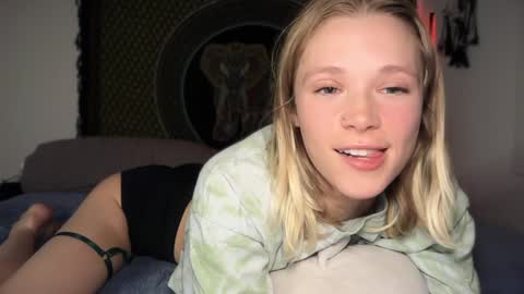 sweetgracee online show from December 27, 2024, 7:18 am