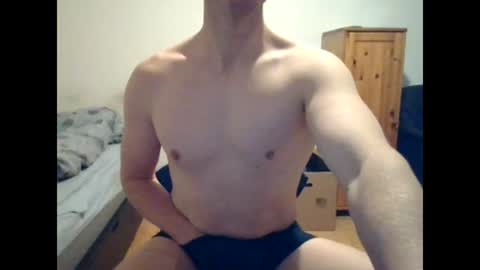 sweetguy8210 online show from November 24, 2025, 6:40 pm