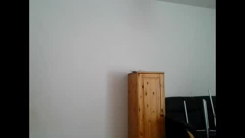 sweetguy8210 online show from May 2, 2026, 8:52 am