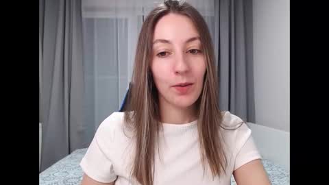 Snapshot of sweetheart_77 chatting on December 7, 2024, 11:34 pm Emma online show from December 7, 2024, 11:34 pm