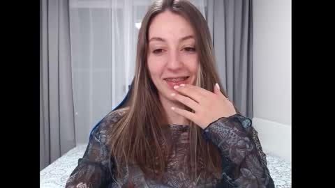 Snapshot of sweetheart_77 chatting on January 18, 2025, 2:03 am Emma online show from January 18, 2025, 2:03 am