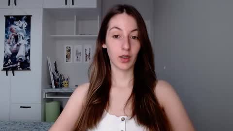 Snapshot of sweetheart_77 chatting on September 17, 2025, 6:15 am Emma online show from September 17, 2025, 6:15 am