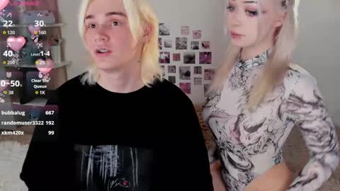 sweethearts_friends online show from May 9, 2026, 1:00 am