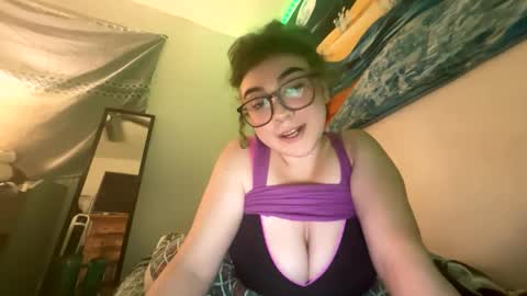 Snapshot of sweetheatannie chatting on December 15, 2024, 5:13 am sweetheatannie online show from December 15, 2024, 5:13 am