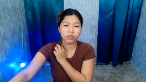 Snapshot of sweethoney_abbey chatting on June 4, 2026, 6:14 pm sweethoney_abbey online show from June 4, 2026, 6:14 pm