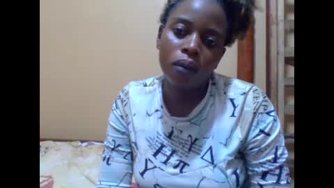 sweetib1 online show from February 16, 2025, 12:32 pm