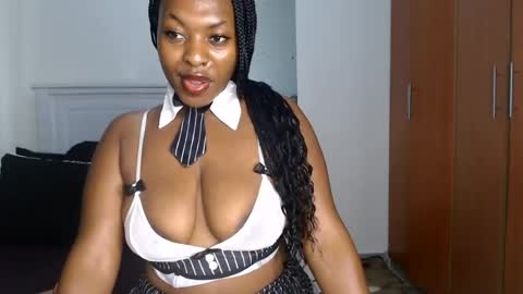 euny online show from August 3, 2026, 5:39 am