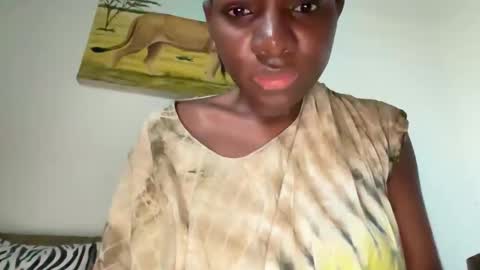 Snapshot of sweetie2424 chatting on September 21, 2025, 2:51 pm sweetie224 online show from September 21, 2025, 2:51 pm