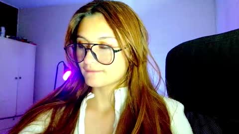 sweetie_ambar online show from September 22, 2025, 9:11 am