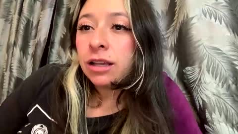 sweetie_cake online show from March 8, 2025, 3:17 am