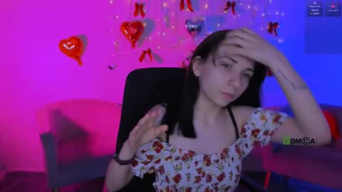 Chloe online show from April 24, 2026, 8:50 am