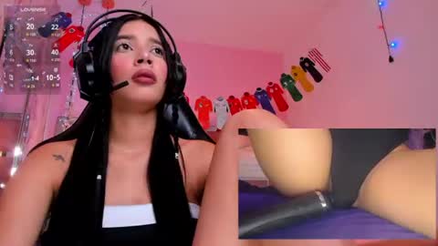 Snapshot of sweetie_cloe chatting on July 14, 2026, 2:12 pm sweetie_cloe online show from July 14, 2026, 2:12 pm