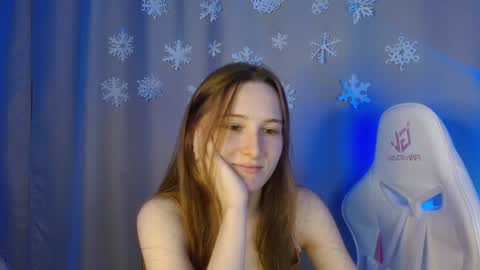 Annie online show from December 11, 2024, 8:39 pm