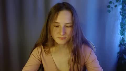 Snapshot of sweetie_lover chatting on October 6, 2025, 7:55 pm Annie online show from October 6, 2025, 7:55 pm