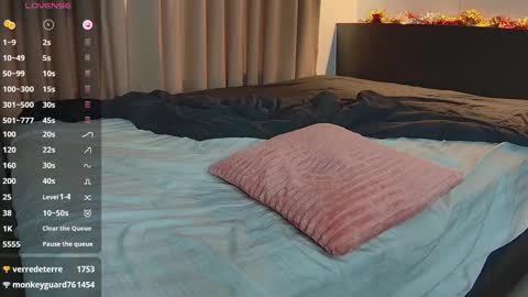 Snapshot of sweetie_natasha chatting on January 10, 2025, 1:42 am Sweetie Natasha online show from January 10, 2025, 1:42 am