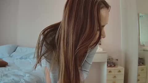 Snapshot of sweetie_natasha chatting on February 14, 2025, 5:19 am Sweetie Natasha online show from February 14, 2025, 5:19 am