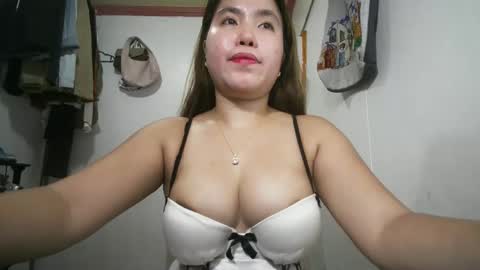 Snapshot of sweetie_trishiaxx chatting on March 27, 2026, 10:26 am Your GoodGirlSweet trish online show from March 27, 2026, 10:26 am