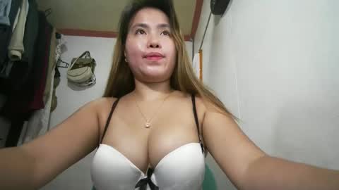 Snapshot of sweetie_trishiaxx chatting on April 7, 2026, 6:47 am Your GoodGirlSweet trish online show from April 7, 2026, 6:47 am