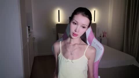 Snapshot of sweetiebones chatting on July 26, 2026, 8:05 pm bratty gf online show from July 26, 2026, 8:05 pm