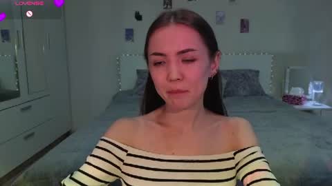 Snapshot of sweetieee_kira chatting on June 18, 2026, 9:09 am sweetieee_kira online show from June 18, 2026, 9:09 am