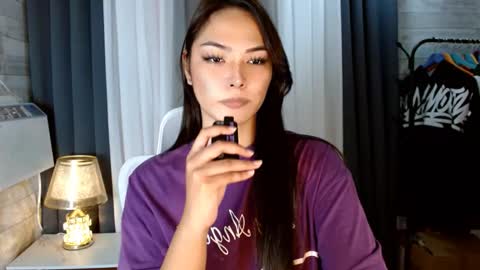 sweetiefox1 online show from September 19, 2025, 6:37 am