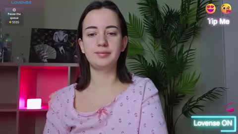 Snapshot of sweetiekendl chatting on February 21, 2026, 12:22 am Kendl online show from February 21, 2026, 12:22 am