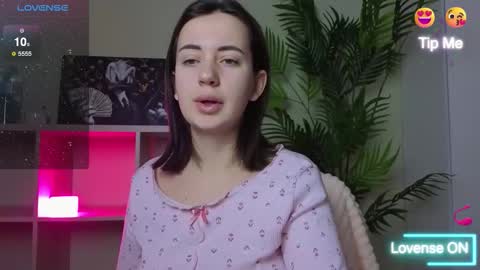 Snapshot of sweetiekendl chatting on February 23, 2026, 10:40 pm Kendl online show from February 23, 2026, 10:40 pm