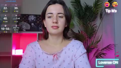 Snapshot of sweetiekendl chatting on March 16, 2026, 11:20 pm Kendl online show from March 16, 2026, 11:20 pm