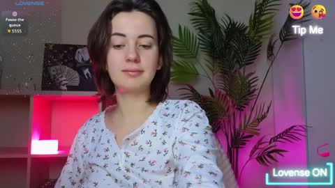 Snapshot of sweetiekendl chatting on March 29, 2026, 9:59 pm Kendl online show from March 29, 2026, 9:59 pm