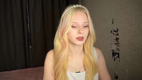 Snapshot of sweetielis chatting on December 28, 2024, 4:30 am sweetie Lisa3 online show from December 28, 2024, 4:30 am