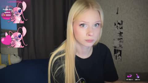 Snapshot of sweetielis chatting on February 3, 2025, 12:14 pm sweetie Lisa3 online show from February 3, 2025, 12:14 pm