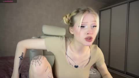 Snapshot of sweetielis chatting on March 11, 2025, 5:02 pm sweetie Lisa3 online show from March 11, 2025, 5:02 pm