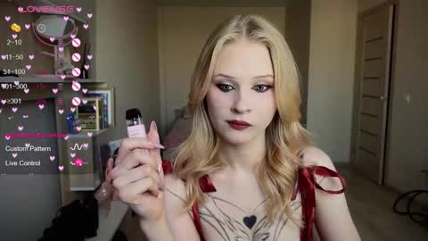 Snapshot of sweetielis chatting on September 10, 2025, 2:50 pm sweetie Lisa3 online show from September 10, 2025, 2:50 pm