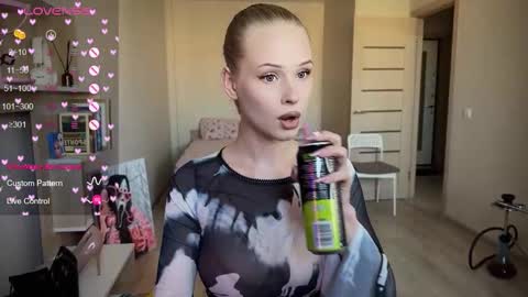 Snapshot of sweetielis chatting on September 12, 2025, 2:17 pm sweetie Lisa3 online show from September 12, 2025, 2:17 pm