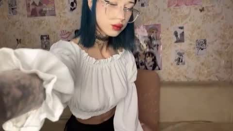 Snapshot of sweetiemurmur chatting on November 20, 2025, 11:15 pm Karina online show from November 20, 2025, 11:15 pm