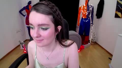 sweetintouch online show from December 15, 2024, 6:37 pm