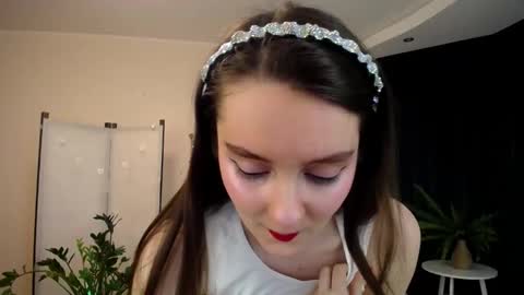 sweetintouch online show from March 7, 2025, 3:19 am