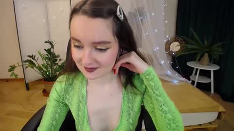 sweetintouch online show from March 8, 2025, 3:17 am
