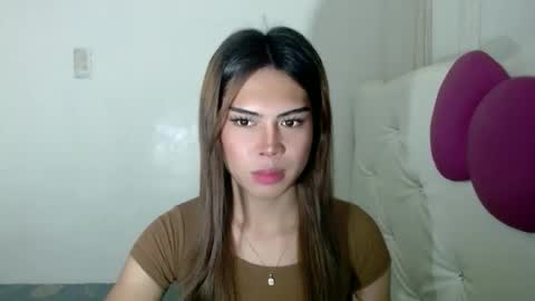 Julia online show from October 4, 2025, 9:29 am