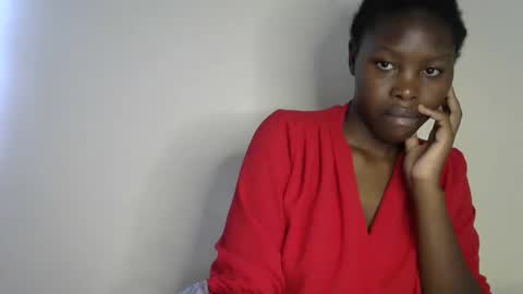 Snapshot of sweetkirrie chatting on May 1, 2026, 9:14 am sweetkirrie online show from May 1, 2026, 9:14 am